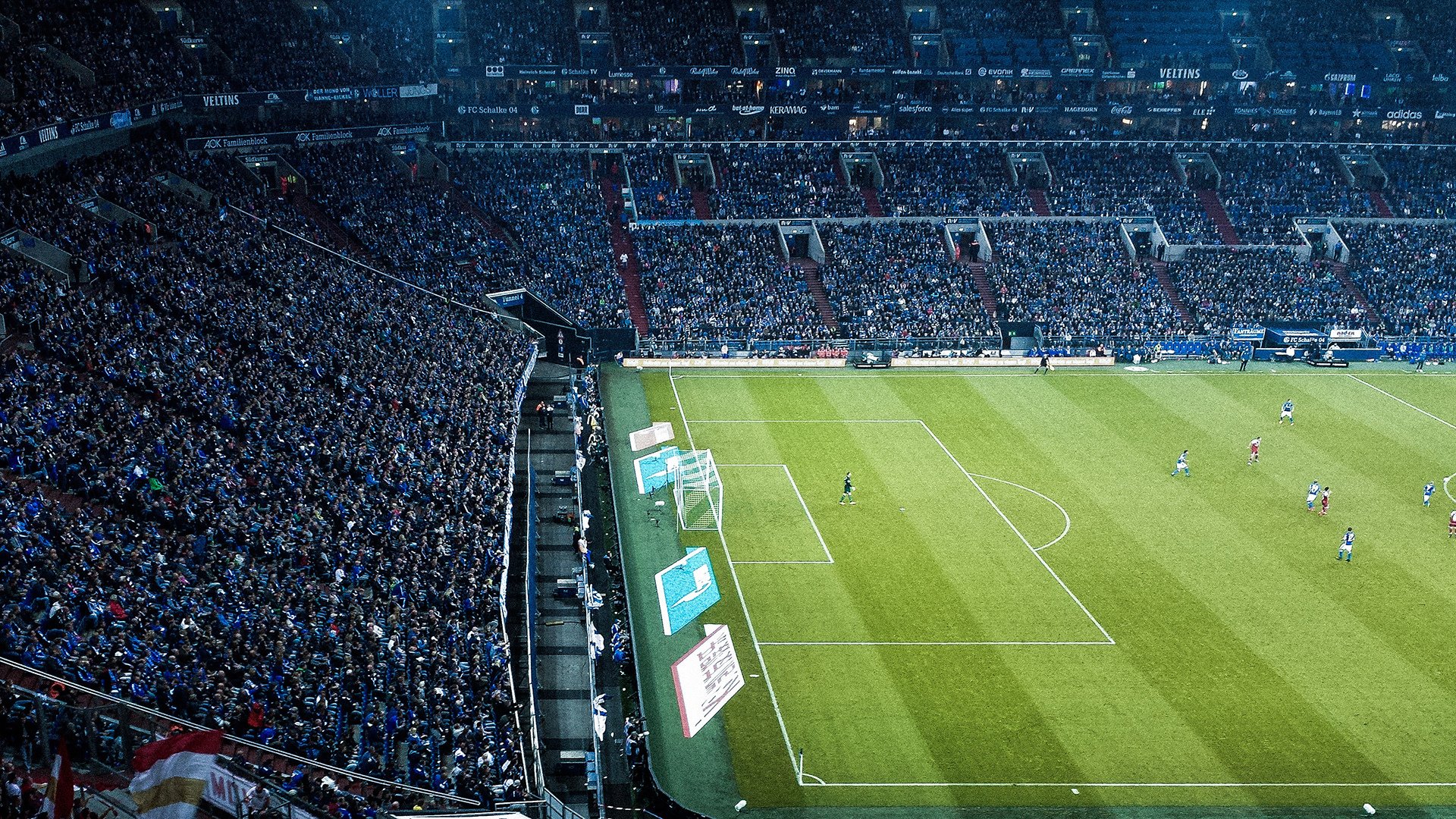 北京鸭后卫线发力带动整体进攻节奏，北京鸭队