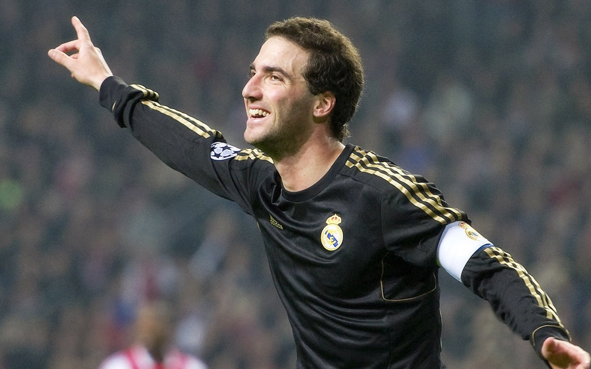 快节奏球队如何在阵地战中维持效率，快节奏足球